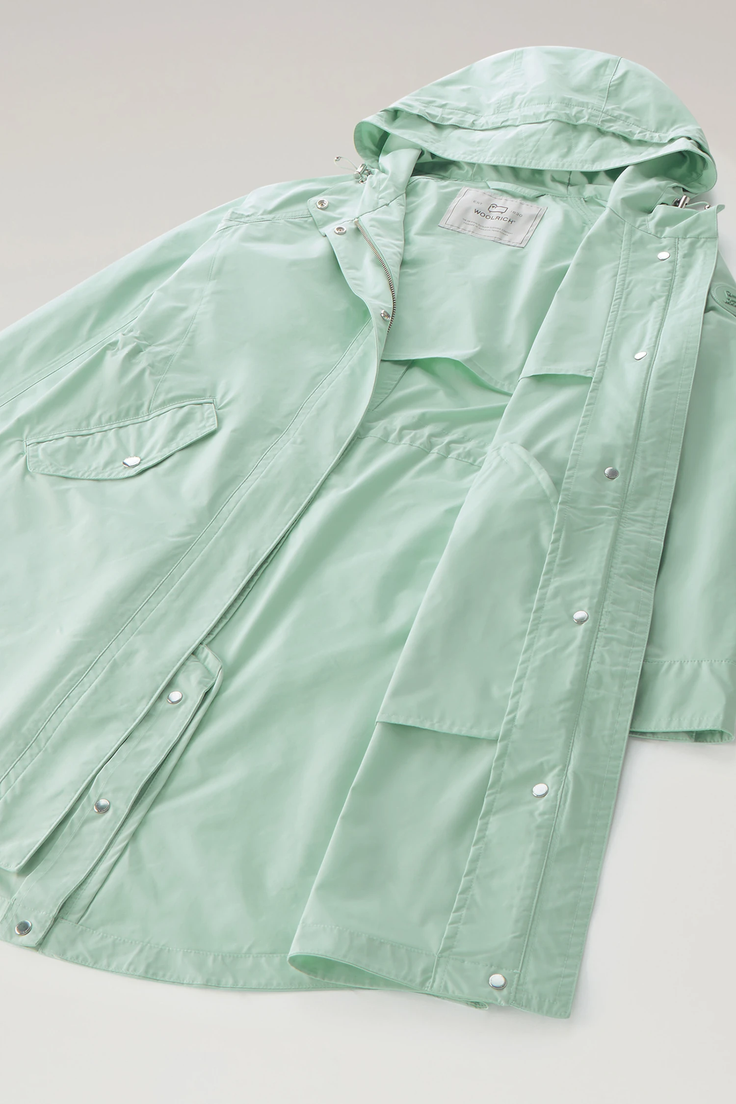 Woolrich Long Summer Parka In Urban Touch - Donna - Verde 12 Woolrich Long Summer Parka In Urban Touch - Donna - Verde - immagine 10