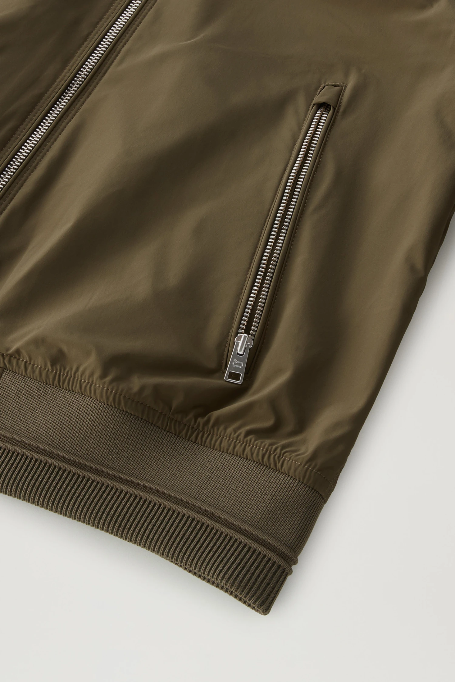 Woolrich Summer Bomber In Urban Touch - Donna - Verde 11 Woolrich Summer Bomber In Urban Touch - Donna - Verde - immagine 9