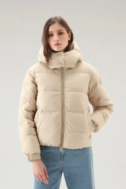 Woolrich Piumino In Nylon Eco Taslan Con Cappuccio Removibile - Donna - Beige
