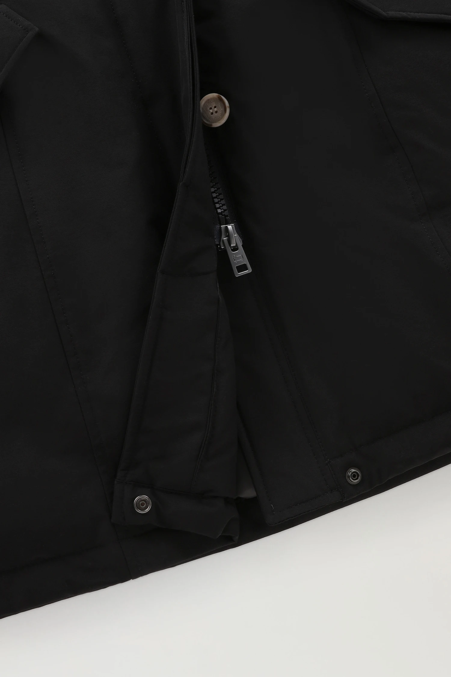 Woolrich Beaker Parka In Ramar Cloth Con Pelliccia Sintetica - Donna - Nero 9 Woolrich Beaker Parka In Ramar Cloth Con Pelliccia Sintetica - Donna - Nero - immagine 7