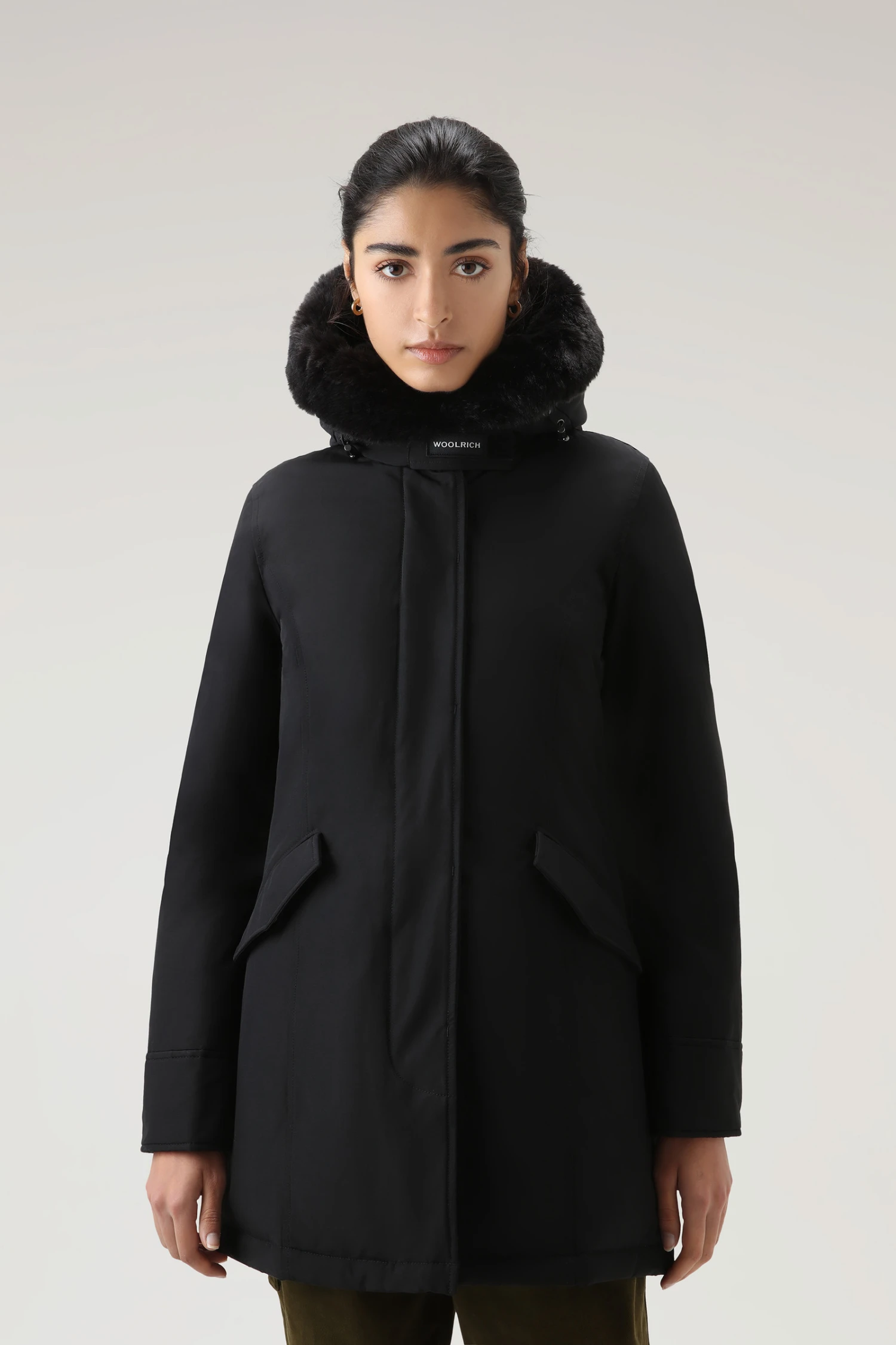 Woolrich Beaker Parka In Ramar Cloth Con Pelliccia Sintetica - Donna - Nero 3 Woolrich Beaker Parka In Ramar Cloth Con Pelliccia Sintetica - Donna - Nero