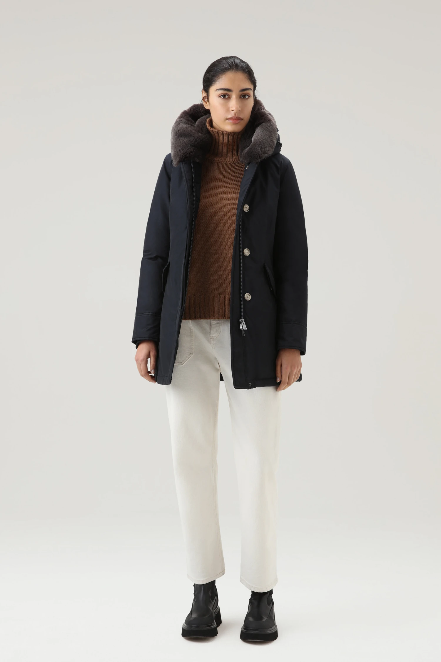 Woolrich Beaker Parka In Ramar Cloth Con Pelliccia Sintetica - Donna - Blu 4 Woolrich Beaker Parka In Ramar Cloth Con Pelliccia Sintetica - Donna - Blu - immagine 2