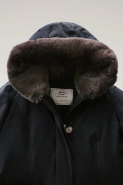 Woolrich Beaker Parka In Ramar Cloth Con Pelliccia Sintetica - Donna - Blu 16 Woolrich Beaker Parka In Ramar Cloth Con Pelliccia Sintetica - Donna - Blu -Offerta Economica Vestiario CFWWOU0825FRUT0001 DKN 5