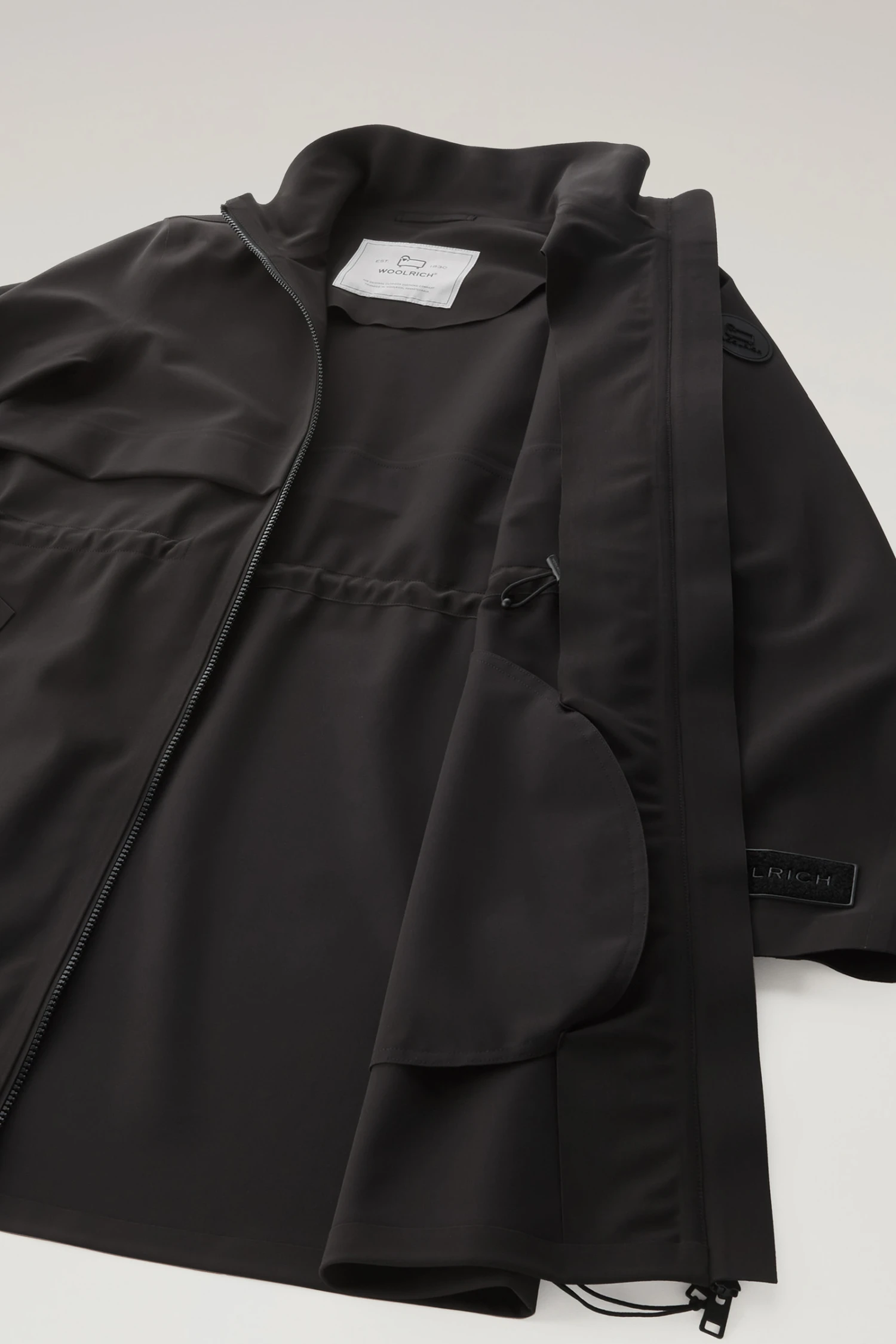 Woolrich Giacca Lunga Pequea In Nylon Elasticizzato - Donna - Nero 11 Woolrich Giacca Lunga Pequea In Nylon Elasticizzato - Donna - Nero - immagine 9