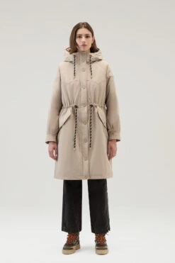 Woolrich Parka Lungo In Ramar Cloth Con Dettagli Western - Donna - Beige