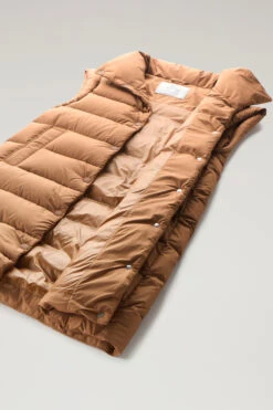 Woolrich Gilet Lungo Ellis Trapuntato In Microfibra - Donna - Marrone 17 Woolrich Gilet Lungo Ellis Trapuntato In Microfibra - Donna - Marrone -Offerta Economica Vestiario CFWWOU0908FRUT2635 7370 7
