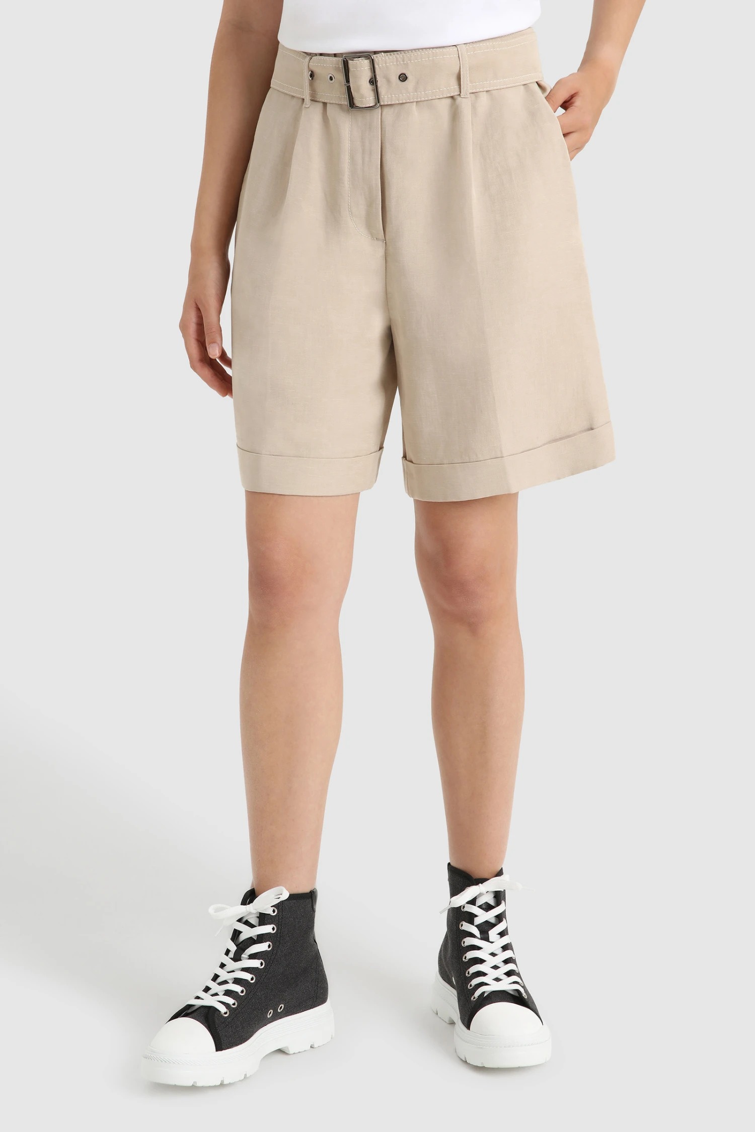 Woolrich Pantaloncini Outdoor In Misto Lino - Donna - Beige 3 Woolrich Pantaloncini Outdoor In Misto Lino - Donna - Beige