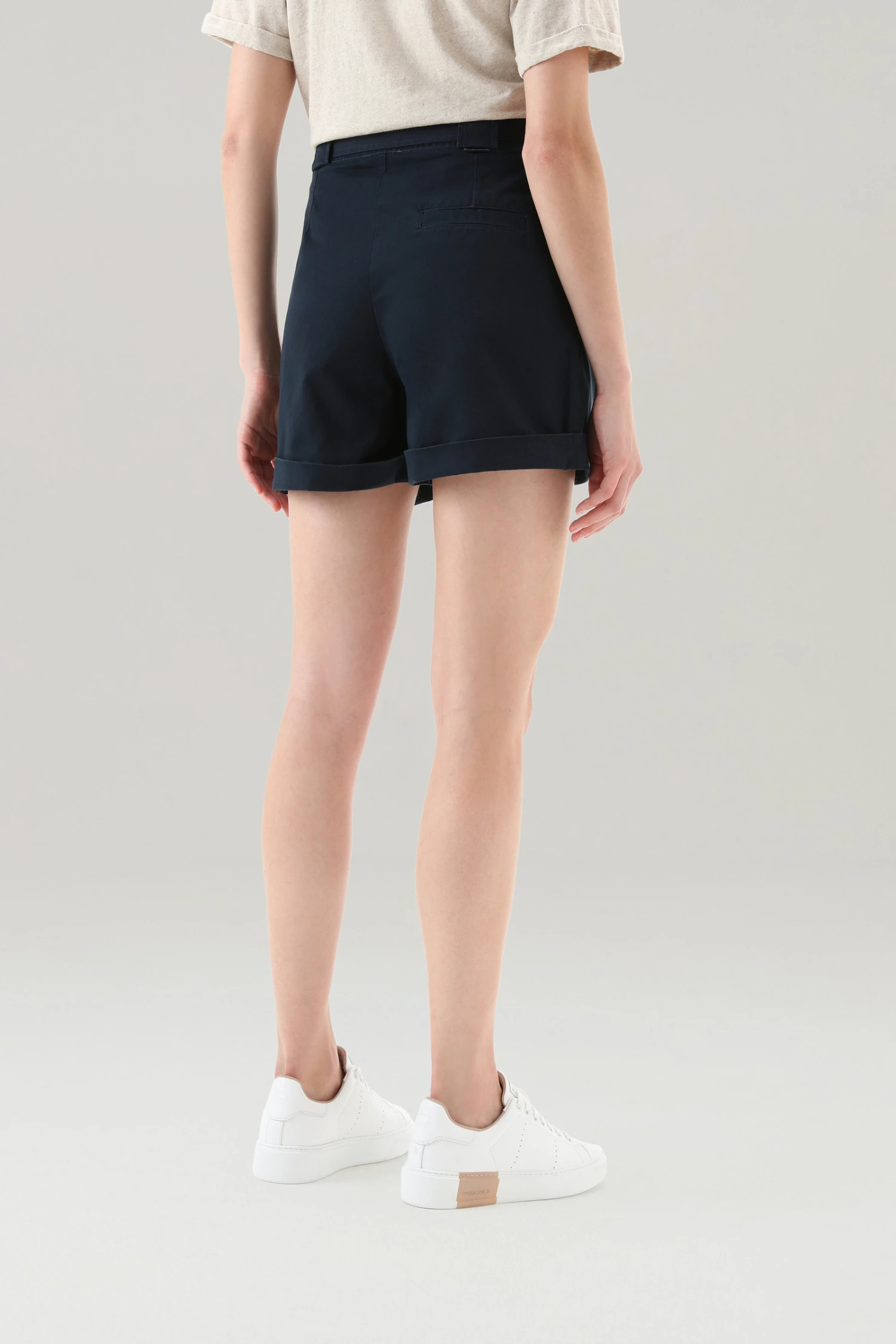 Woolrich Pantaloncini In Twill Di Cotone Elasticizzato Tinti In Capo - Donna - Blu 5 Woolrich Pantaloncini In Twill Di Cotone Elasticizzato Tinti In Capo - Donna - Blu - immagine 3