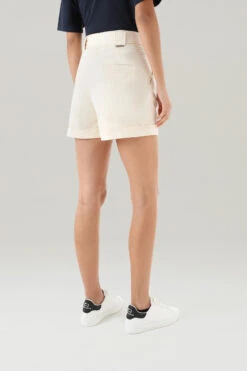 Woolrich Pantaloncini In Twill Di Cotone Elasticizzato Tinti In Capo - Donna - Bianco -Offerta Economica Vestiario CFWWSH0025FRUT3343 8743 2