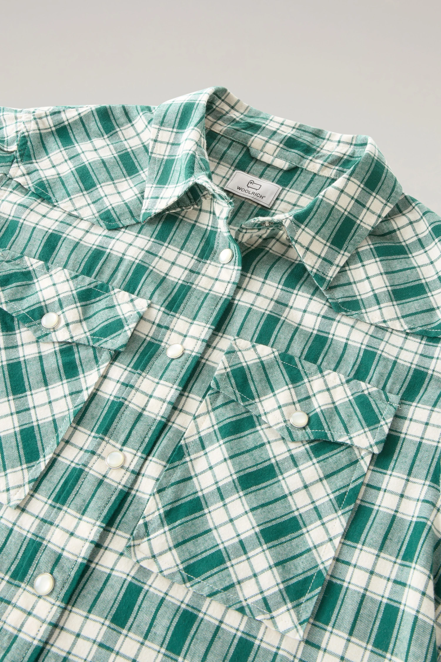 Woolrich Camicia A Quadri In Flanella Leggera - Donna - Verde 8 Woolrich Camicia A Quadri In Flanella Leggera - Donna - Verde - immagine 6