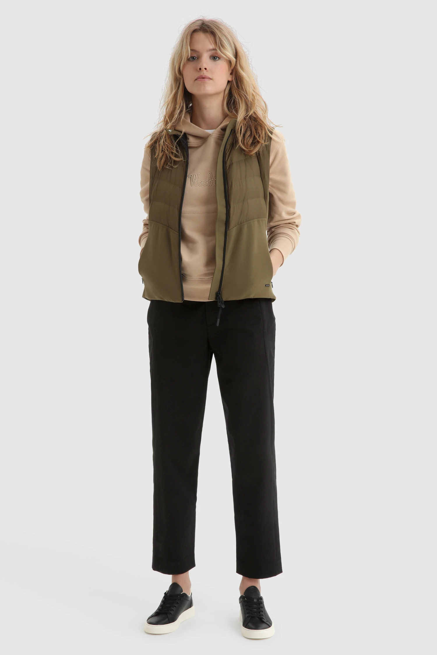 Woolrich Pantaloni In Tessuto Twill Elasticizzato - Donna - Nero 4 Woolrich Pantaloni In Tessuto Twill Elasticizzato - Donna - Nero - immagine 2