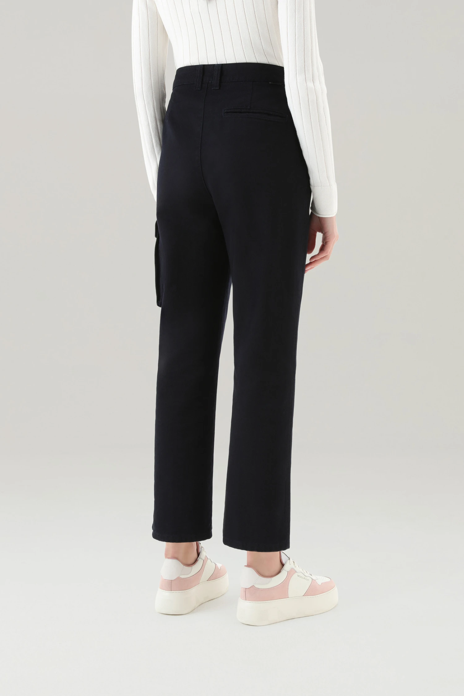 Woolrich Pantaloni Cargo Tinti In Capo In Twill Di Puro Cotone - Donna - Blu 5 Woolrich Pantaloni Cargo Tinti In Capo In Twill Di Puro Cotone - Donna - Blu - immagine 3