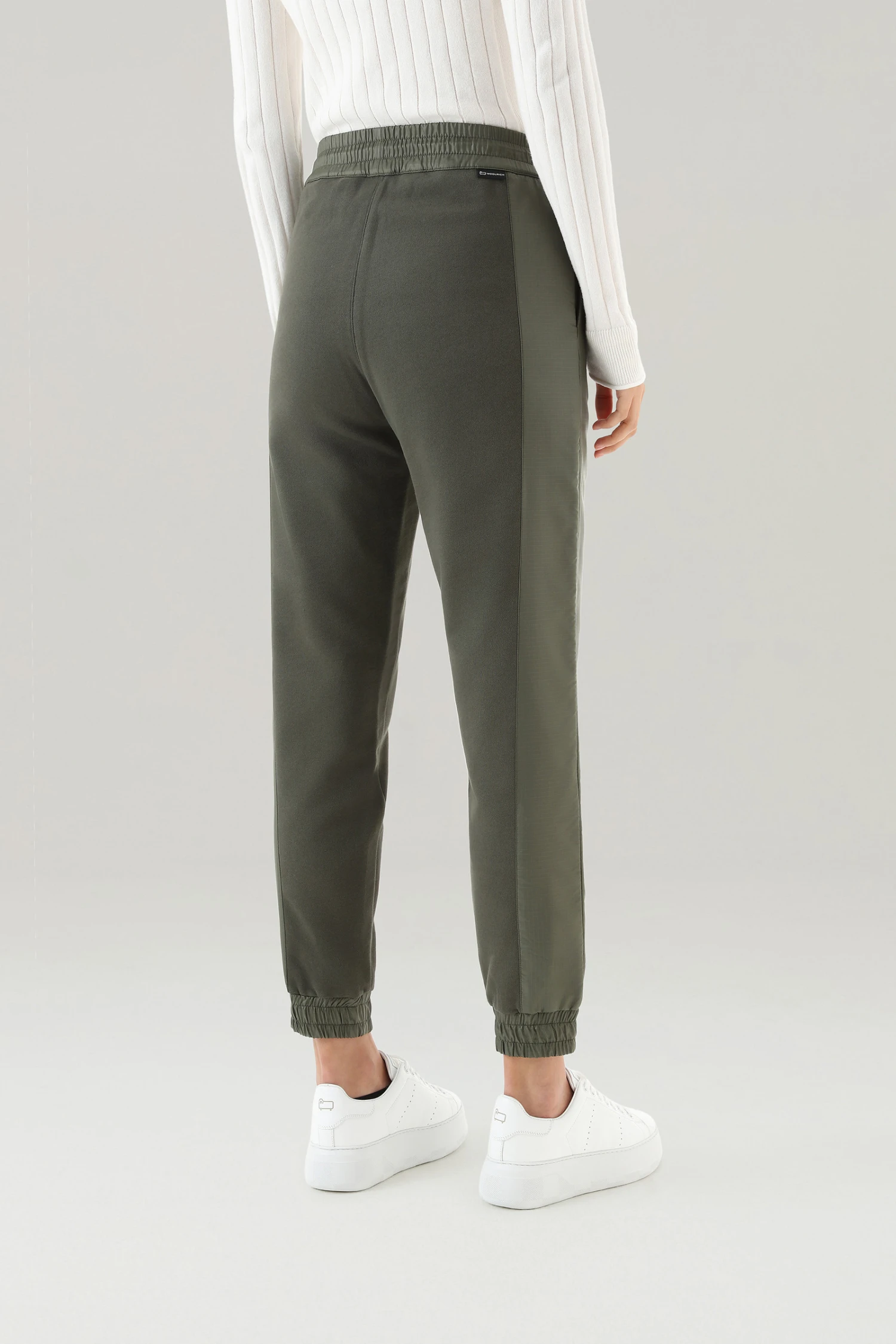 Woolrich Pantaloni Sportivi In Puro Cotone E Ripstop Nylon - Donna - Verde 5 Woolrich Pantaloni Sportivi In Puro Cotone E Ripstop Nylon - Donna - Verde - immagine 3