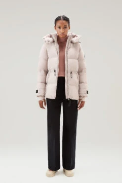 Woolrich Pantaloni In Velluto A Costine - Donna - Nero 10 Woolrich Pantaloni In Velluto A Costine - Donna - Nero -Offerta Economica Vestiario CFWWTR0160FRUT3503 100 1