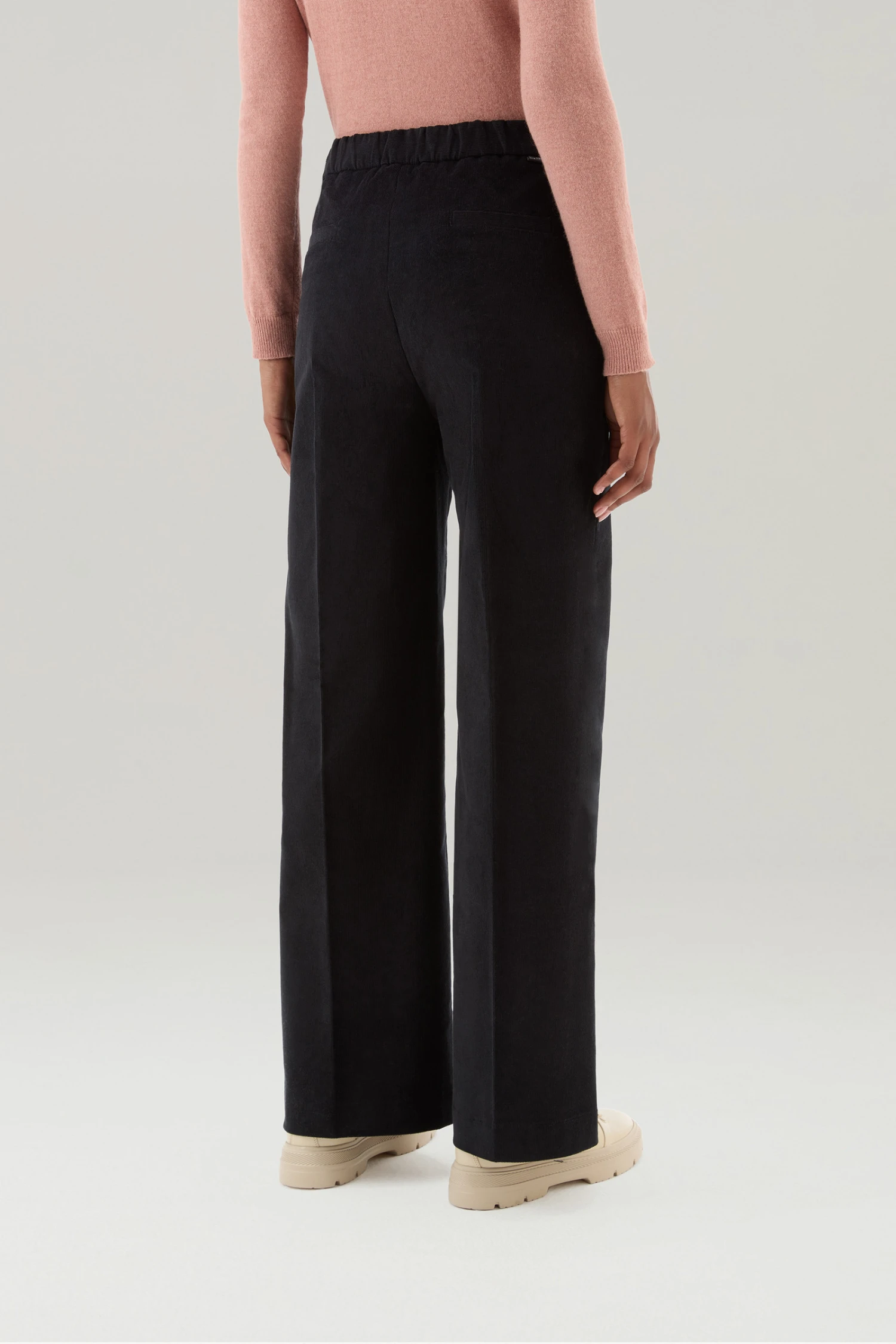 Woolrich Pantaloni In Velluto A Costine - Donna - Nero 5 Woolrich Pantaloni In Velluto A Costine - Donna - Nero - immagine 3