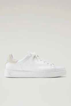 Sneakers Classic Court In Morbida Pelle Con Dettagli A Contrasto - Uomo - Bianco