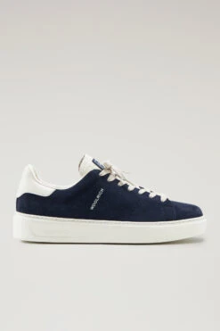 Sneakers Classic Court In Pelle Scamosciata Con Dettagli A Contrasto - Uomo - Blu