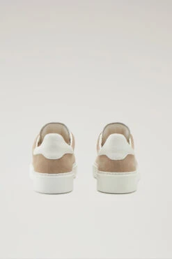 Sneakers Classic Court In Pelle Scamosciata Con Dettagli A Contrasto - Uomo - Bianco -Offerta Economica Vestiario CMWFFO1002MRUWF201 W2050 2