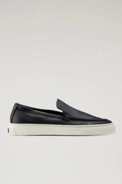 Mocassini Slip On In Pelle - Uomo - Nero