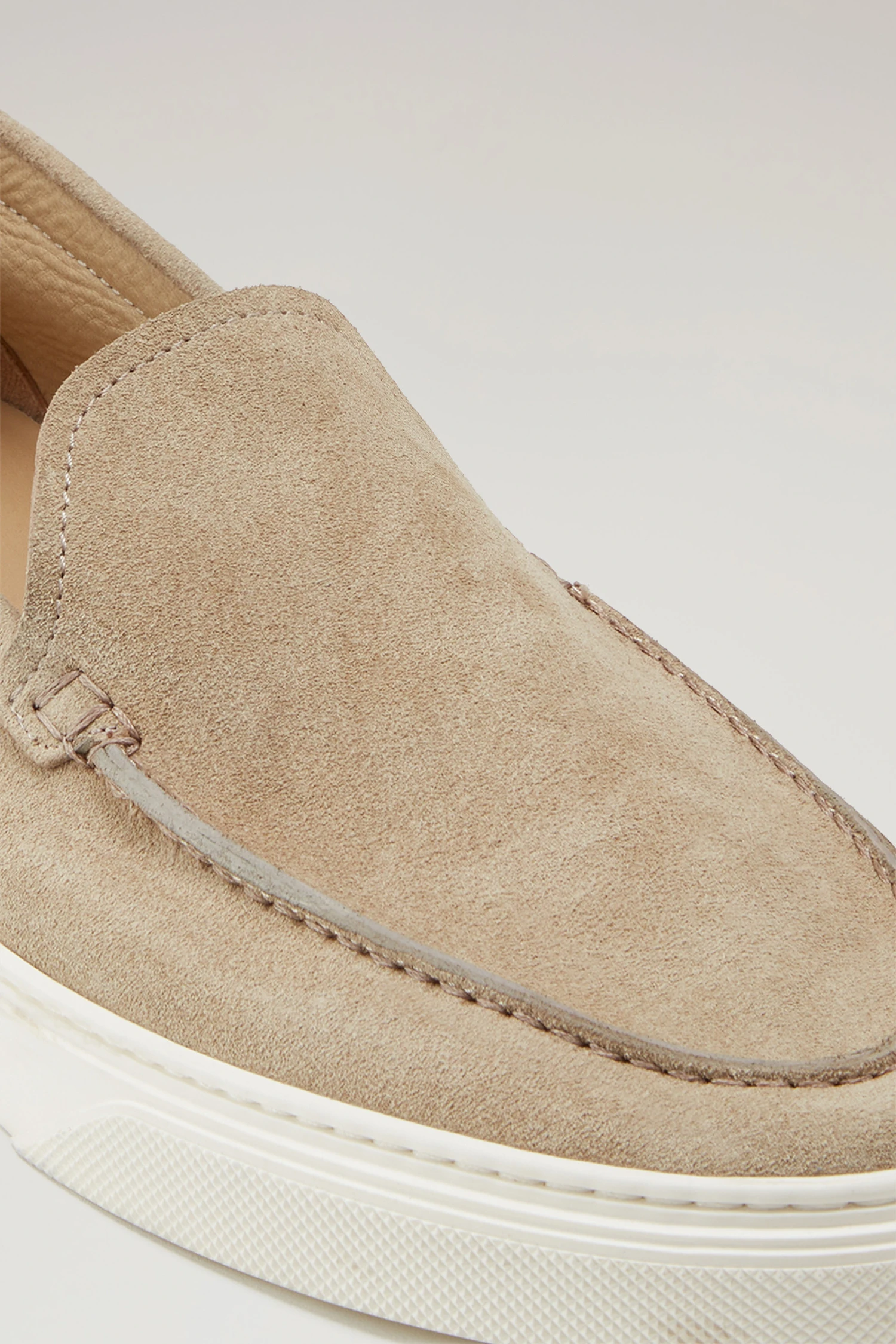 Mocassini Slip-on In Pelle Scamosciata - Uomo - Beige 7 Mocassini Slip-on In Pelle Scamosciata - Uomo - Beige - immagine 5