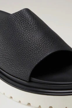 Sandali Con Suola Oversize - Donna - Nero -Offerta Economica Vestiario CMWFFO1570FRUWF202 W1020 4